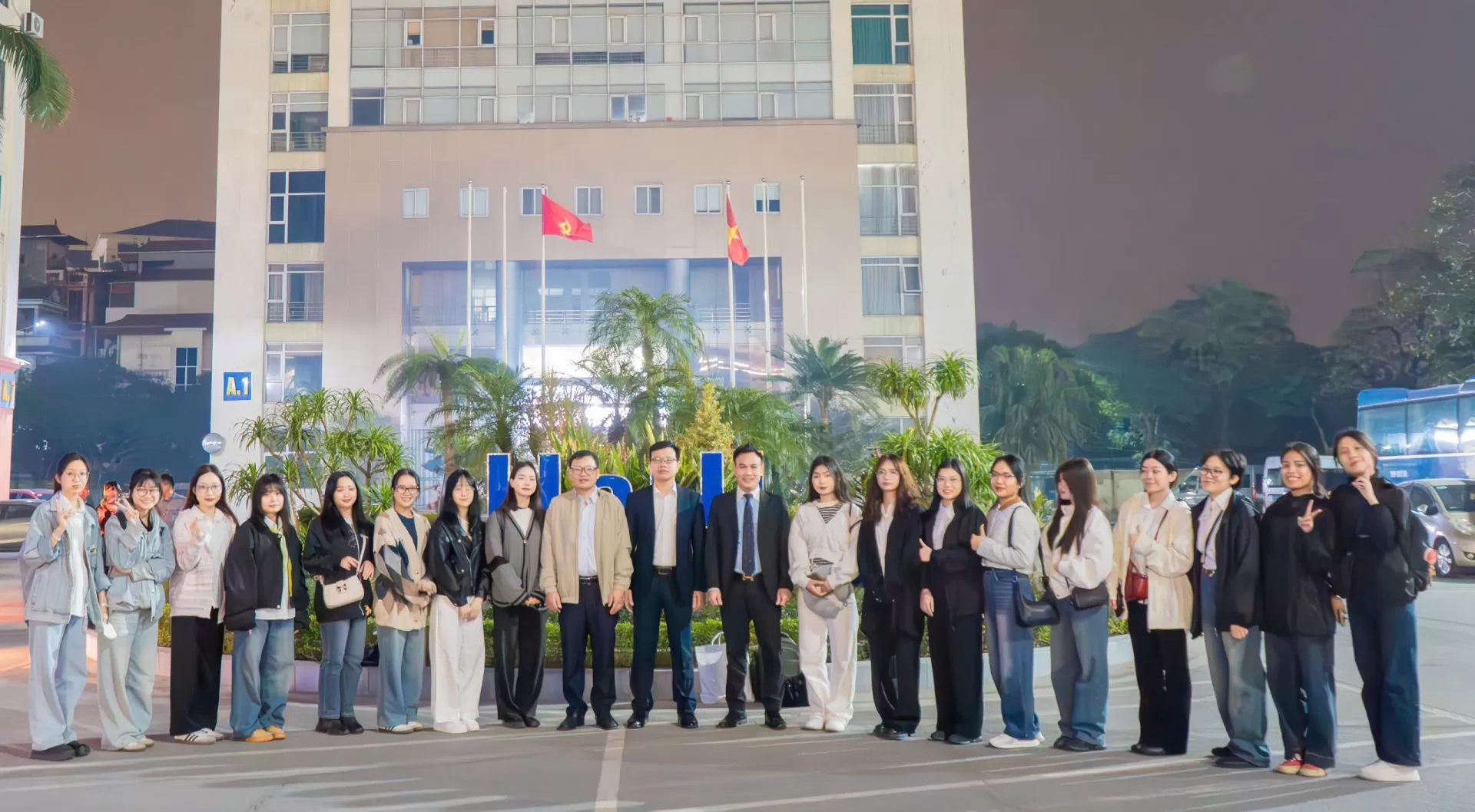Sinh viên vinh dự được tham gia kỳ thực tập tại Singapore